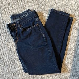 Gap curvy skinny dark wash jeans 28p
